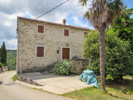 Vižinada, Stone house with lot of potential