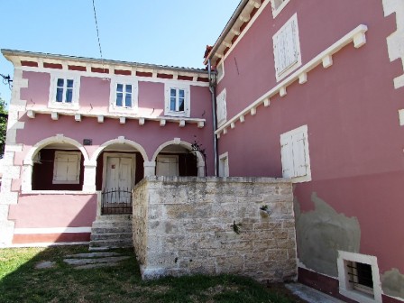 Tinjan, Historical Villa Depiera