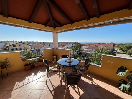Novigrad, One-bedroom apartment with a seaview